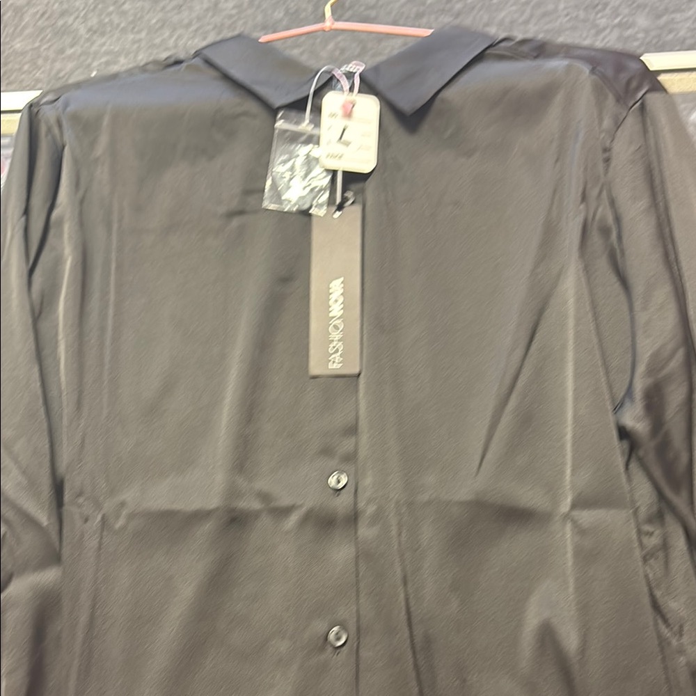 Fashion Nova Black Button-Up Shirt